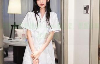 秀人网 - 一点离谱的杨晨晨Yome办公室,原图分享来啦,大家扛得住吗?