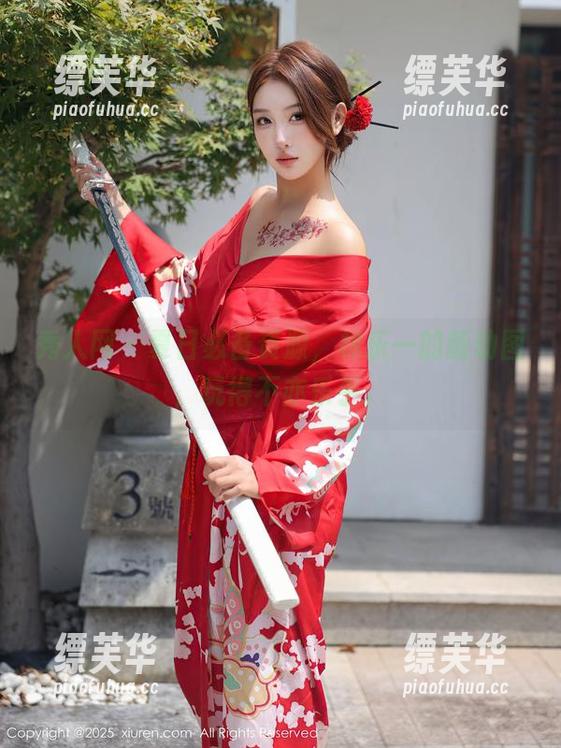 秀人网 - 夏日必备资源，林乐一的新动图，玩得不亦乐乎。