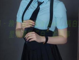 秀人网 - 换个角度看水水er,纯白全套照里堆满了“白”的糗事