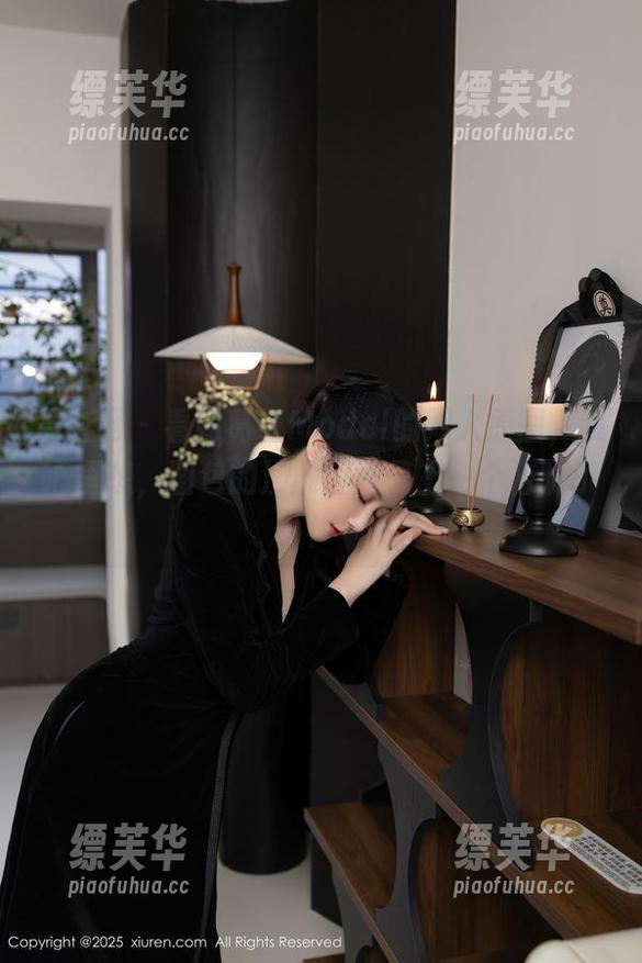 秀人网 - 看到葛征Model的双人原图，我心里想，图包的沙雕程度又上一个台阶了！