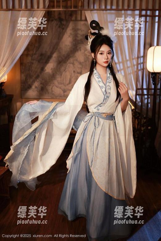 秀人网 - 原图分析：兔女郎陈雅漫VICKY与我想象中的兔子，差距700光年！