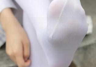 紧急企划 - 合集速递:林书辞搭上死库水,眼神飘忽间总让人忍不住多看几眼。