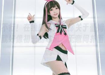 萌到不行！在线感受绮太郎关于蕾姆的美图，就好像初恋的味道，无意间扑面而来。