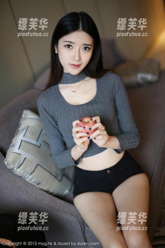 美媛馆 - 这就是刘雪妮的白裙写真，能不能赵丞芬附体一下？精选呦！