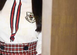 美媛馆 - 方子萱的职业西装制服,图包里有不少“仪式感”,下载个图包回家。