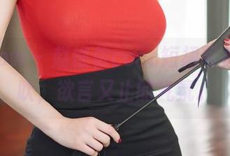 花漾show - 赵惟依coco短裙写真,风一吹,欲言又止的气氛。