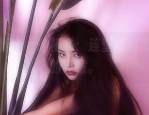这是苏嫣qvq的初冬:连壁纸都带点刺骨的寒意。