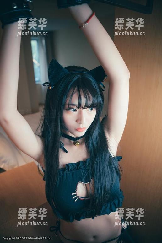 菠萝社 - 晓茜sunny与她的双马尾，私房写真中的小小叛逆