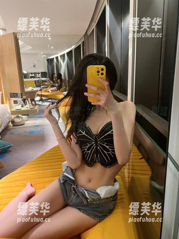 微密圈 - 图库狂欢：葛征黑丝系列，路过的猫都开始低声细语了！