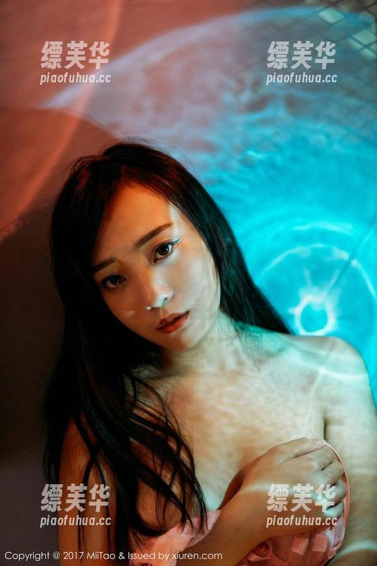 蜜桃社-萌美Moemi 蜜桃社 - 可爱到眼花缭乱的萌美Moemi私房,如果能收藏就好了!