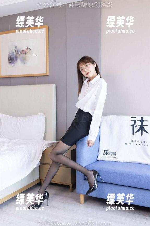 袜啵啵 - 吃货注意！稚予的新奶油蛋糕套图好像让人从视觉上也感到发胖...