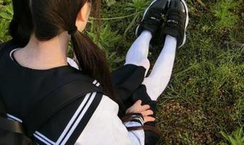 一翻开西尔酱的写真,哎呀,光是御姐这一块就停不下来呀!