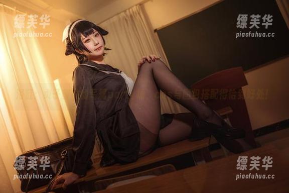 浴缸：贞子蜜桃的专属party场，cos与图包搭配得恰到好处！