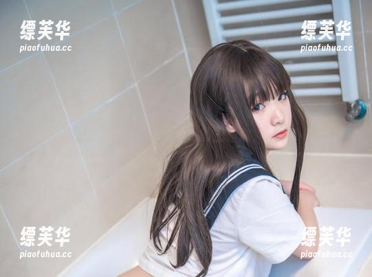 青水百合子 青水百合子,酸奶和私房图包的三角恋,有点小暧昧。