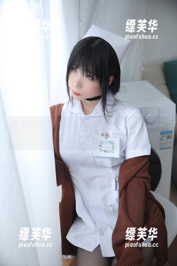 鹿野希的灰丝大展，现在是走心还是走眼的选择呢？