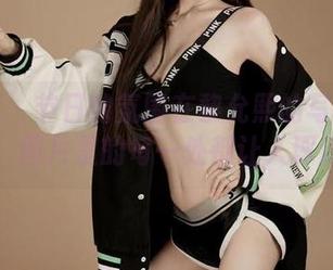 微密圈 - 节日的氛围在黎允熙的写真中漫延,图片里的每一处都让人琢磨。